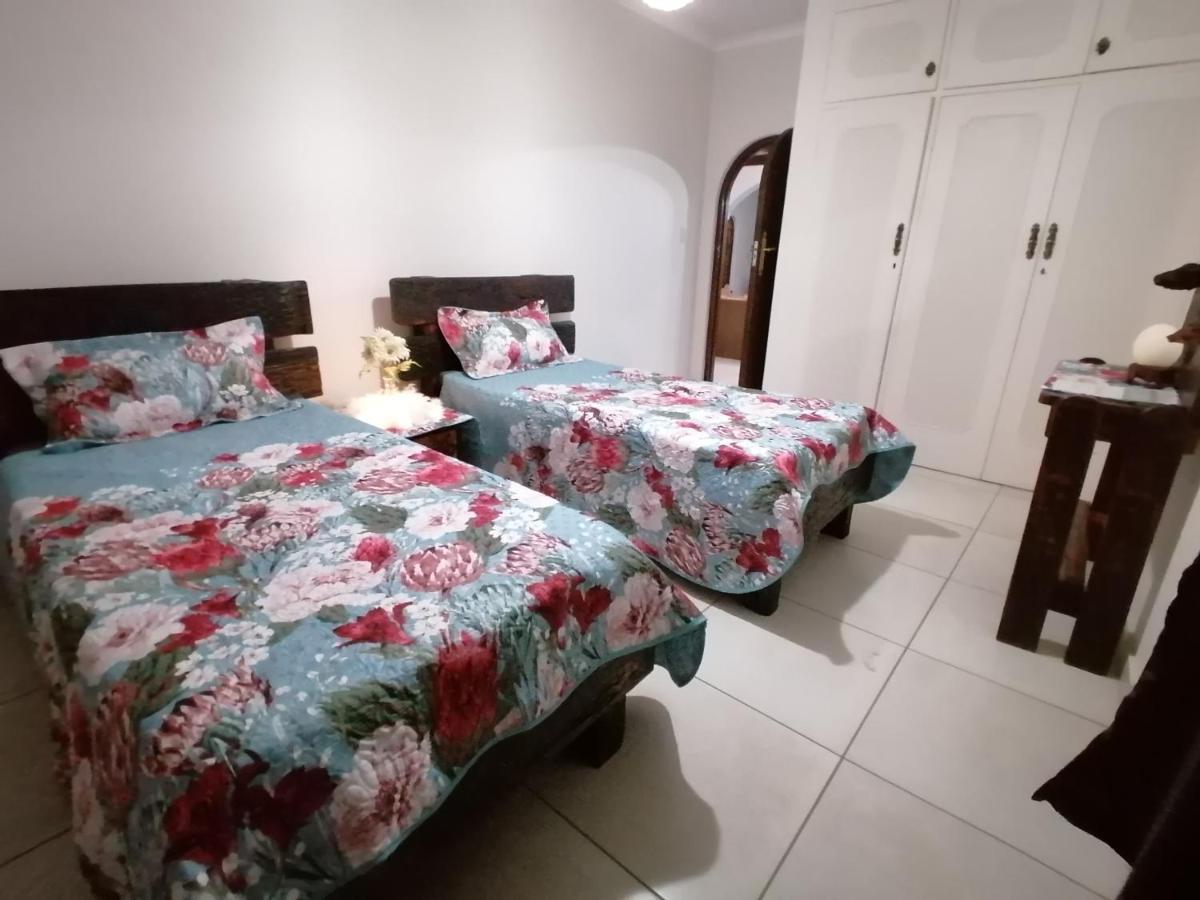 Thee View Hotel Hartbeespoort Bagian luar foto