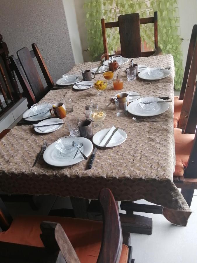 Thee View Hotel Hartbeespoort Bagian luar foto